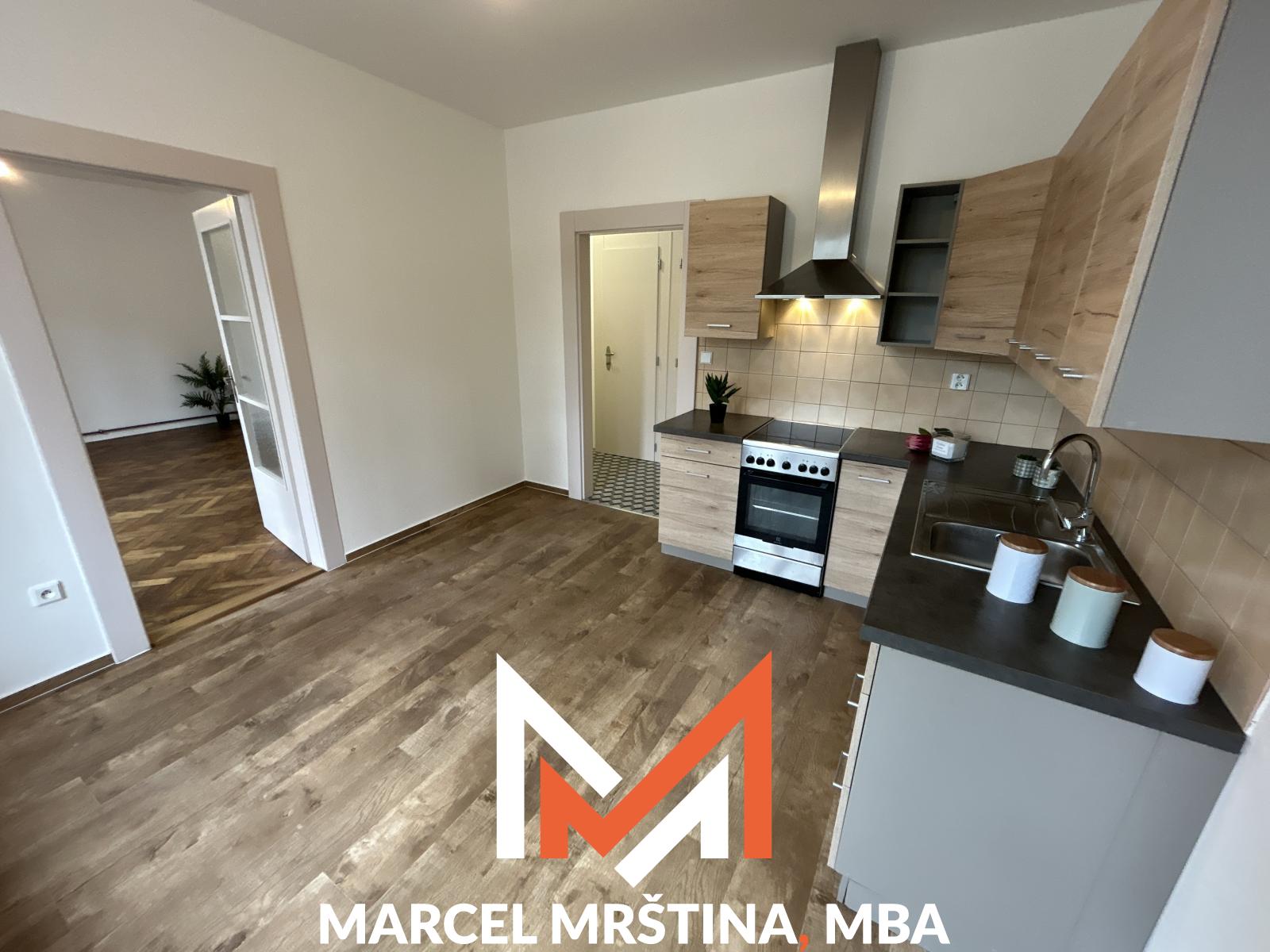 Pronájem bytu 1+1 | 44m² | Husovo náměstí | Náchod — fotka 1